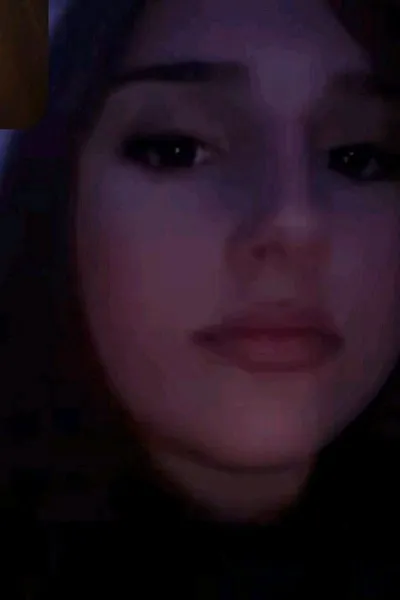 Flipped Chat AI – kalbėkite su Camille