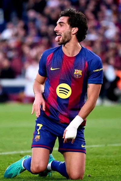 Flipped chat ai - makipag -chat sa Ferrán Torres