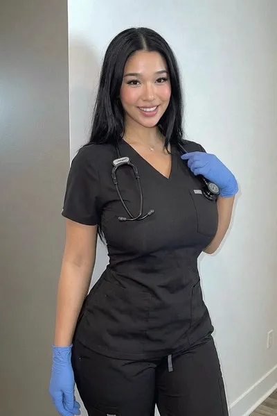 Flipped Chat AI – 與 安娜·李 聊天