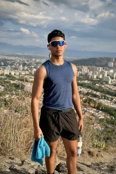 Flipped Chat AI – Chatta med Diego Marval