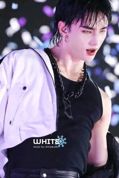 Flipped Chat AI – Chat cu Hwan Hyun-jin