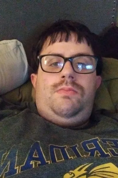 Flipped Chat AI – Chatta con Callum Henders