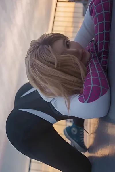 Flipped Chat AI – Chatta con Gwen