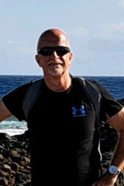 Flipped Chat AI – Chat cu Karel Driessen