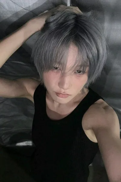 Flipped Chat AI – Chat dengan Jeongseob 