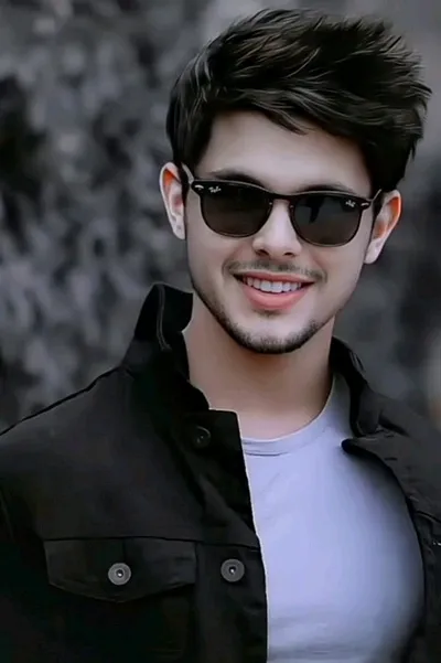 AI trò chuyện đảo ngược – Trò chuyện với Rowan Kestrel