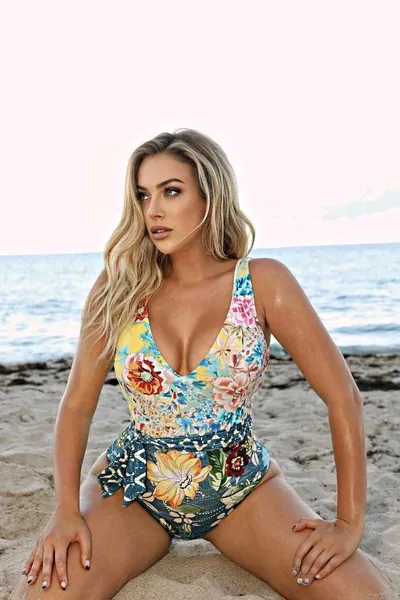 Flipped Chat AI – Чат с Хедър