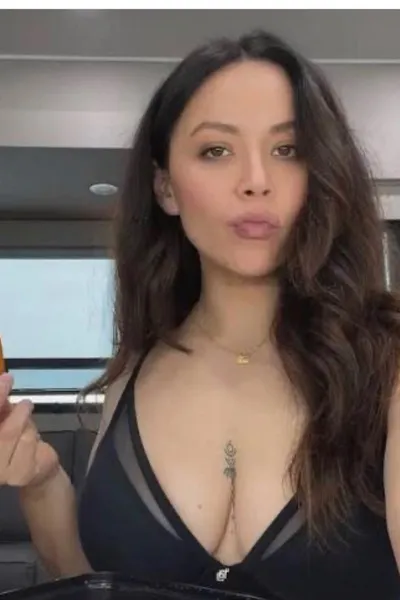 Flipped Chat AI – Chat cu Lucy