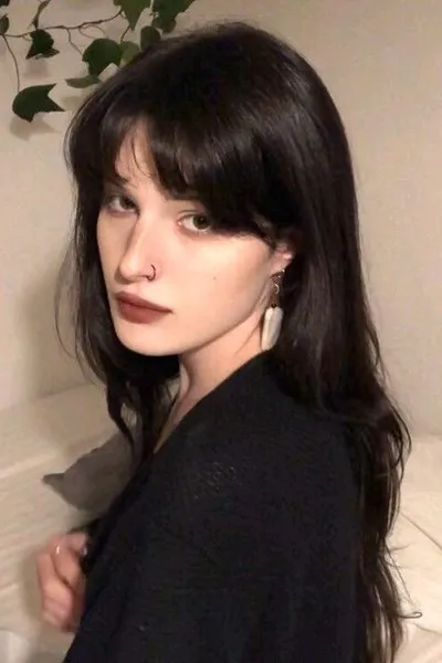 Flipped Chat AI – Bate-papo com Agatha Owens 