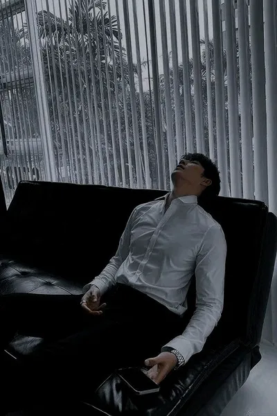 Flipped Chat AI – Chat dengan Ravin Anggara