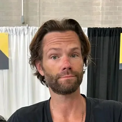 Flipped Chat AI – 자레드 패들래키와 채팅