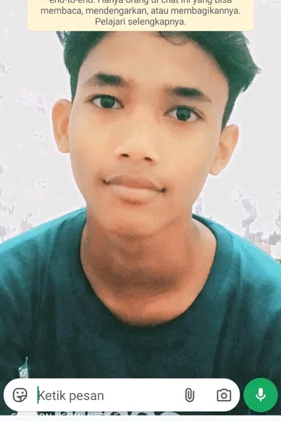 Flipped Chat AI – Chat dengan Raka Mahendra