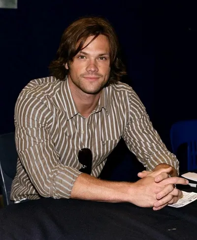Flipped Chat AI – Bate-papo com Jared Padalecki 