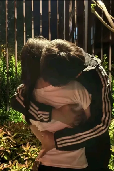 FlippedチャットAI – ダミアンとチャット