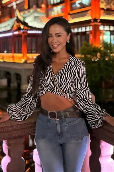 फ़्लिप्ड चैट AI – पैंग के साथ चैट करें