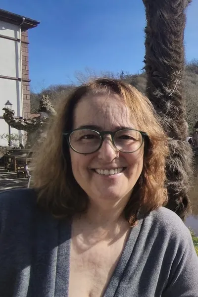 Flipped Chat AI – kalbėkite su Isa