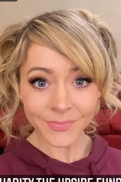 Flipped Chat AI – Csevegés Lindsey Stirling