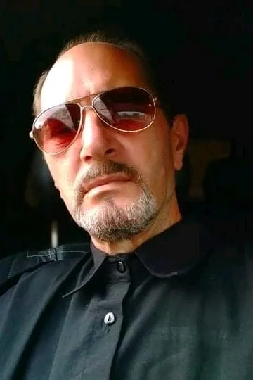 Flipped Chat AI – kalbėkite su Julio