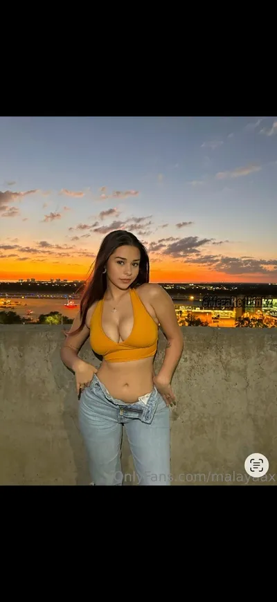 Flipped Chat AI – Chat dengan Sophie Rain