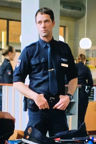 Flipped Chat AI – Чат с Маттес Зелер