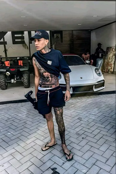 Flipped Chat AI – Chatta con Kabrinha