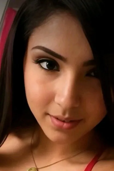 Flipped Chat AI – Chat dengan Lila Moreno