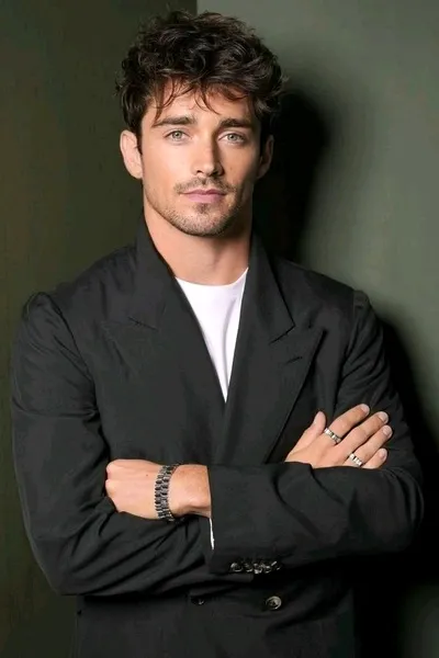 Flipped Chat AI – Chatta con Charles Leclerc