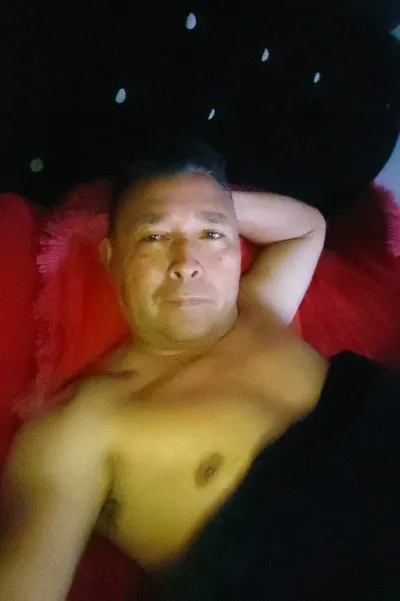 Flipped Chat AI – Csevegés Ramiro Castañeda