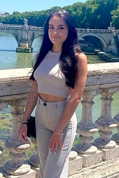 Flipped Chat AI – Csevegés Eszter