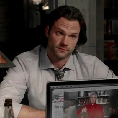 Flipped Chat AI – Sembang dengan Jared Padalecki 