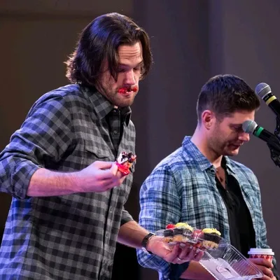 Flipped Chat AI – Chatten mit Jared Padalecki 