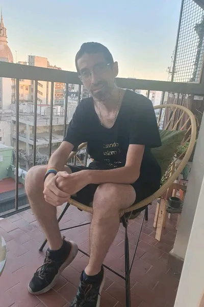 Flipped Chat AI – kalbėkite su Enriquito