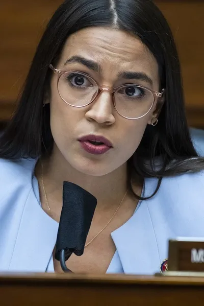 Flipped Chat AI – Chatten mit Alexandria ocasio Cortez 