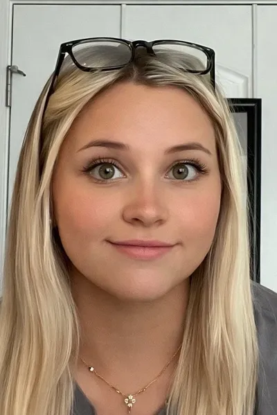 Flipped Chat AI – Chatten mit Sadie Holloway