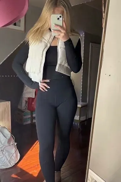 Çevrilmiş Sohbet Yapay Zekası – Marielle Corenile sohbet edin