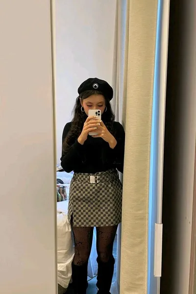 Flipped Chat AI – Чат с Дора