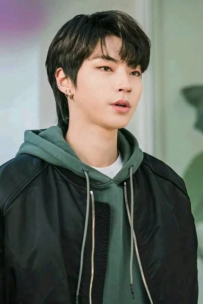 Flipped Chat AI – Chatta med Han Seo-jun