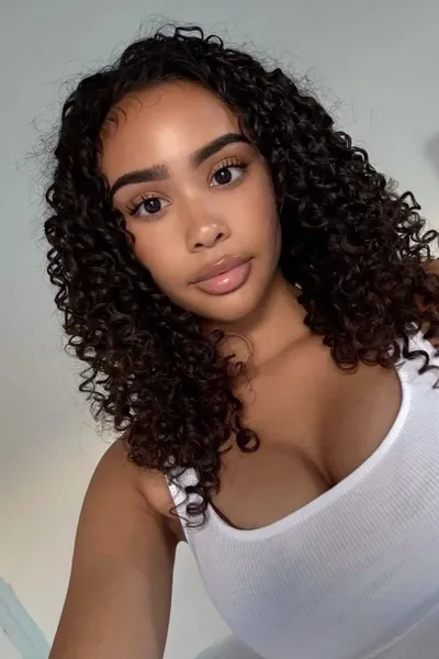 Flipped Chat AI – Чат с Иная