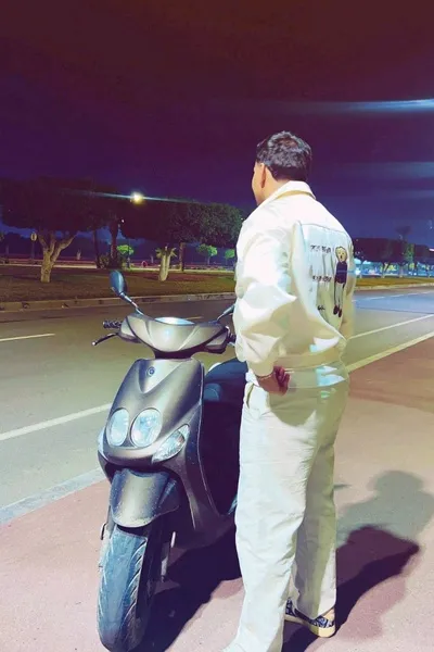 Çevrilmiş Sohbet Yapay Zekası – Kheledile sohbet edin