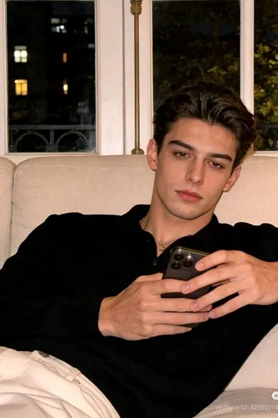 Flipped Chat AI – Chat Anthony