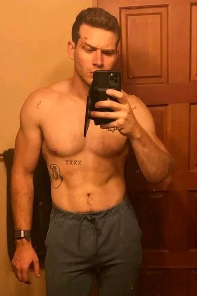 Flipped Chat AI – แชทกับ แม้แต่บัคลีย์