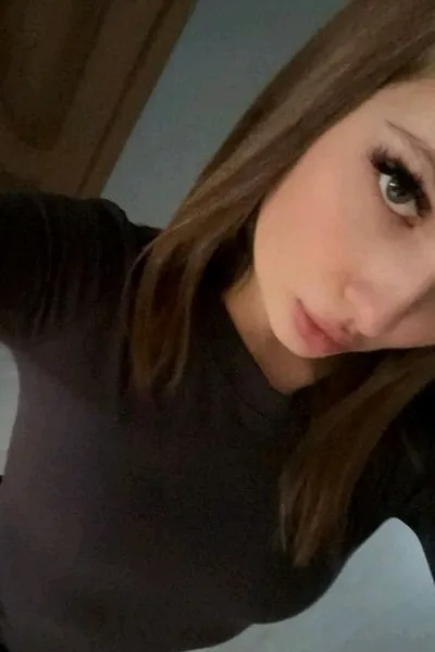 الذكاء الاصطناعي للدردشة المعكوسة – الدردشة مع ليليا فارنسكايا