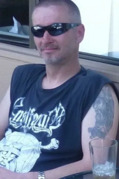 FlippedチャットAI – Lars Brennickとチャット