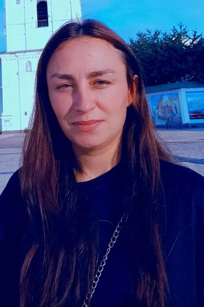 Flipped Chat AI – Чат с Ольга 