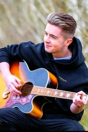 Flipped Chat AI – Chat cu Owen Mac