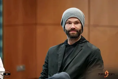 Flipped Chat AI – Chatear con Jared Padalecki