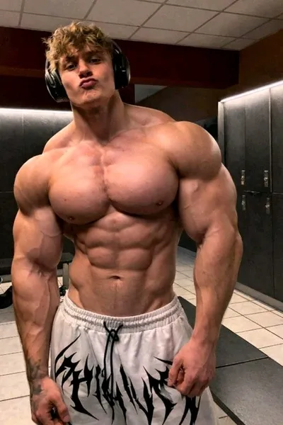 Flipped Chat AI – Discuter avec Caden Routh