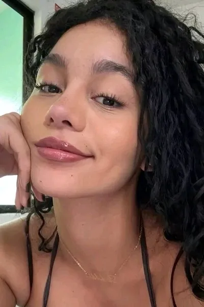 Flipped Chat AI – razgovarajte s Maelie