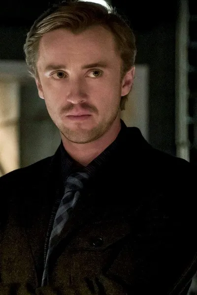 Flipped Chat AI – Chatear con Tom felton