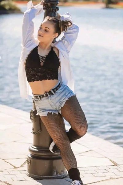 Flipped Chat AI – kalbėkite su Sarnie 